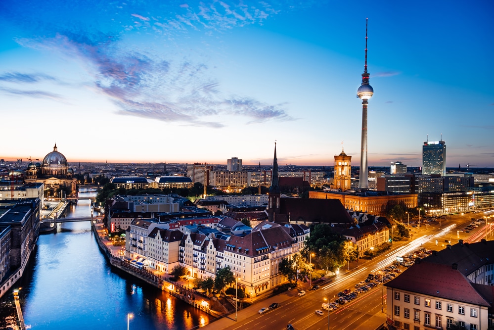 Was macht Sabina in Berlin?
